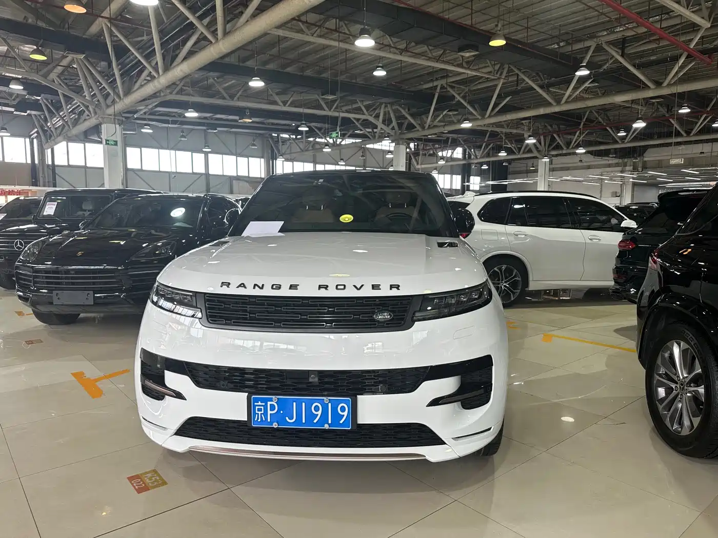 Land Rover Range Rover Sport 2024 400PS Dynamic SE