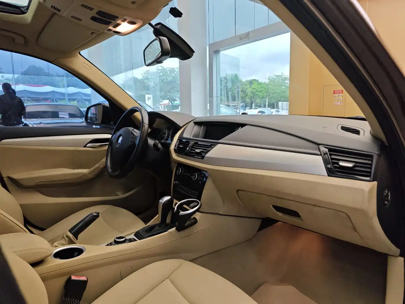BMW X1 (Import) 2012 sDrive18i Luxury фото 32