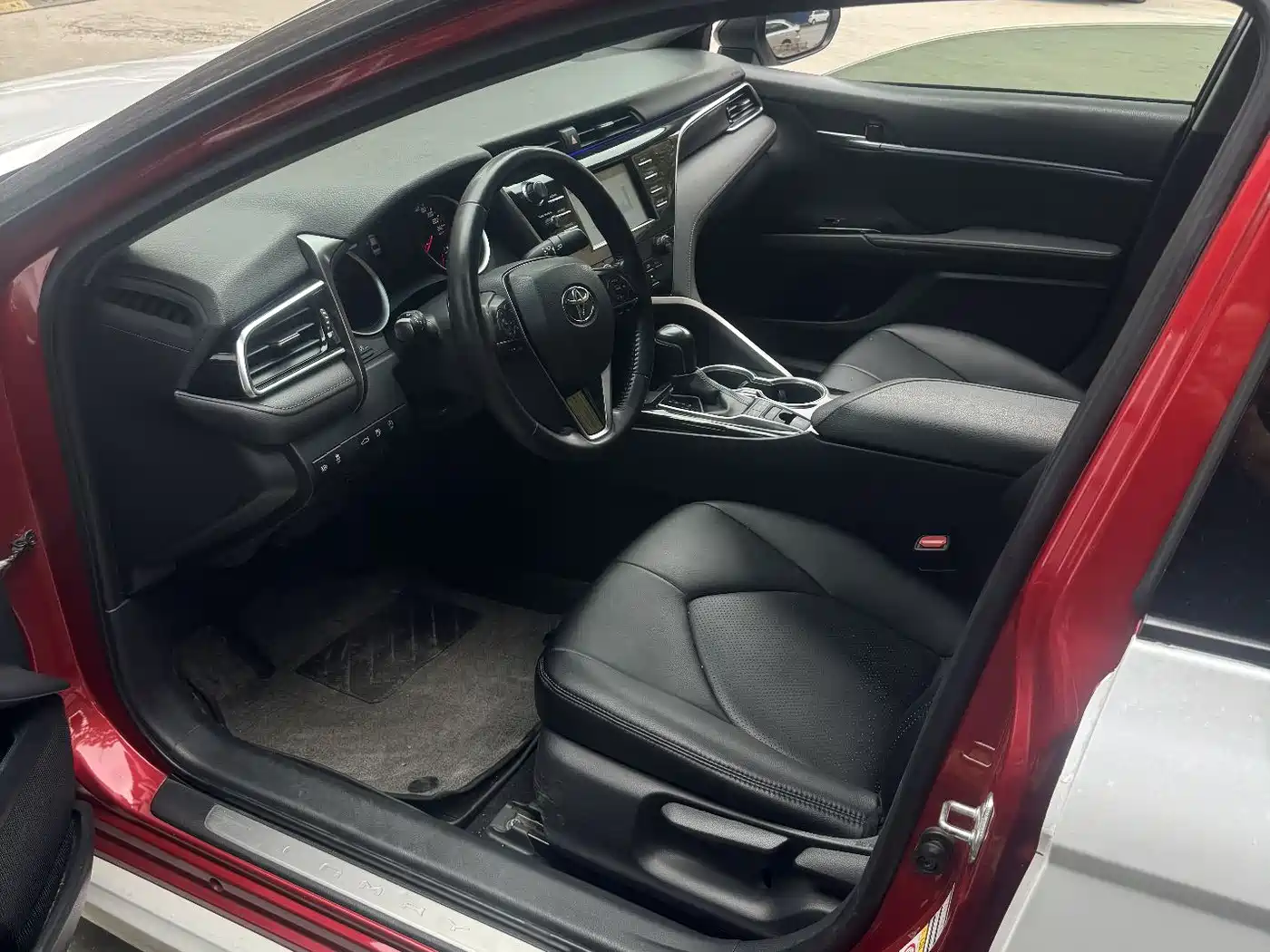 Toyota Camry 2018 2.0S Sport Edition фото 4