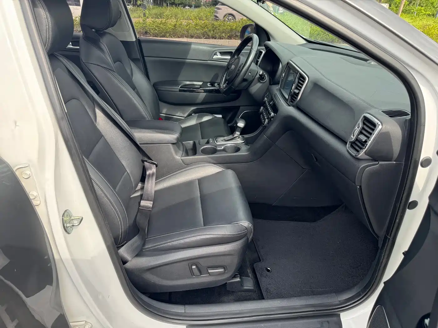 Kia KX5 2016 Model 1.6T Automatic 2WD DLX фото 12