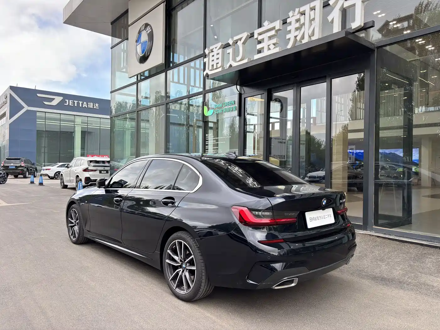 BMW 3 Series 2022 325Li M Sport Package фото 9