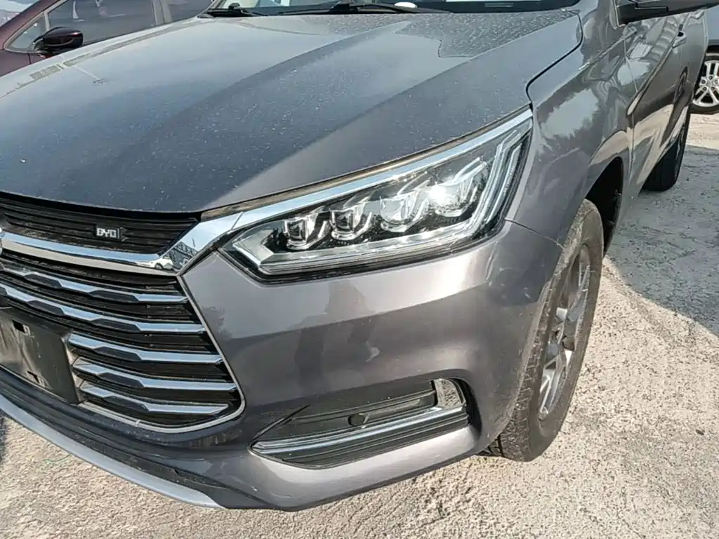 BYD Song 2021 2021 Classic Edition 1.5T Manual Luxury
