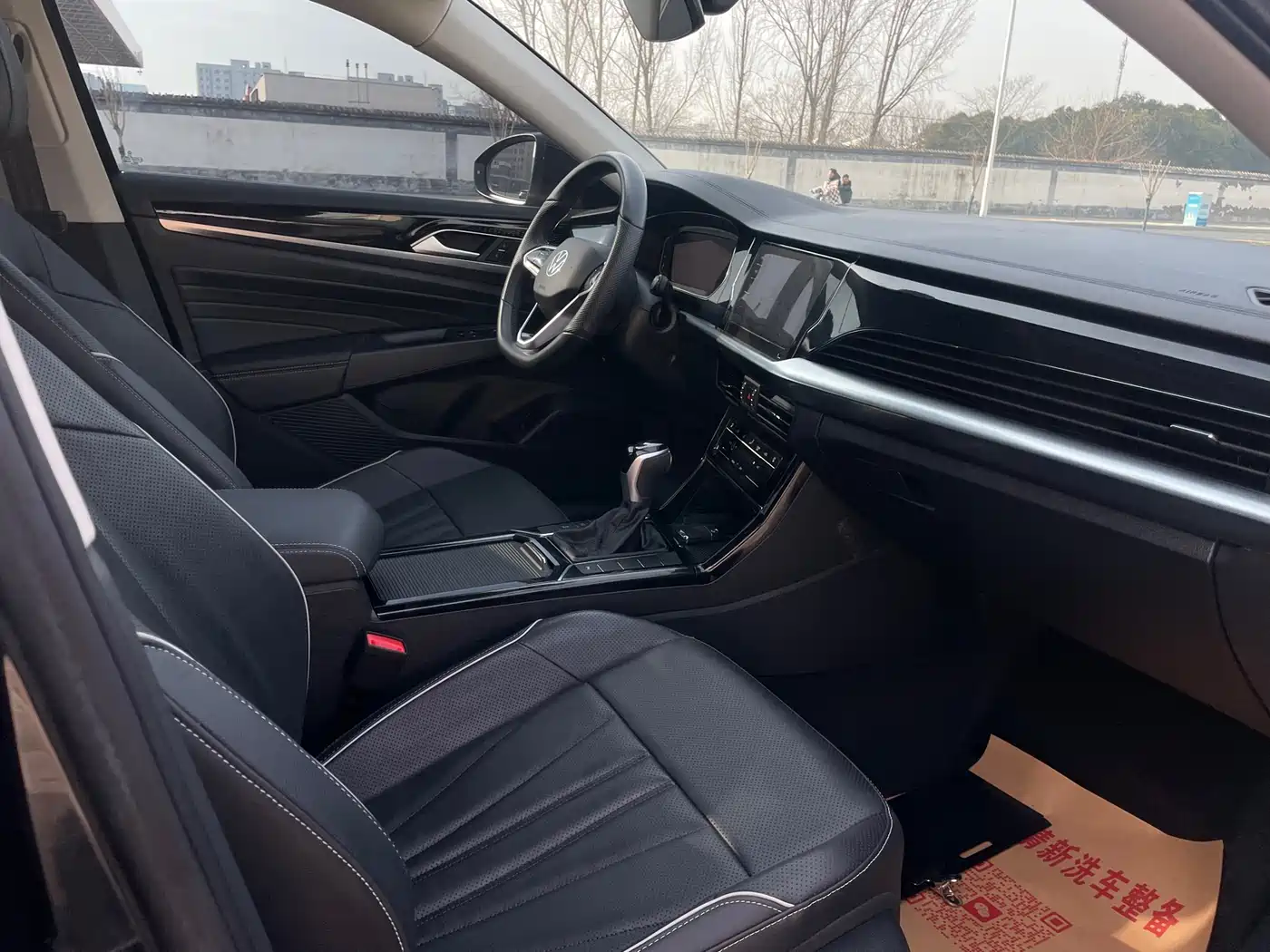 Volkswagen Passat 2025 Outstanding 380TSI Starlight Dragon Soaring Edition фото 6