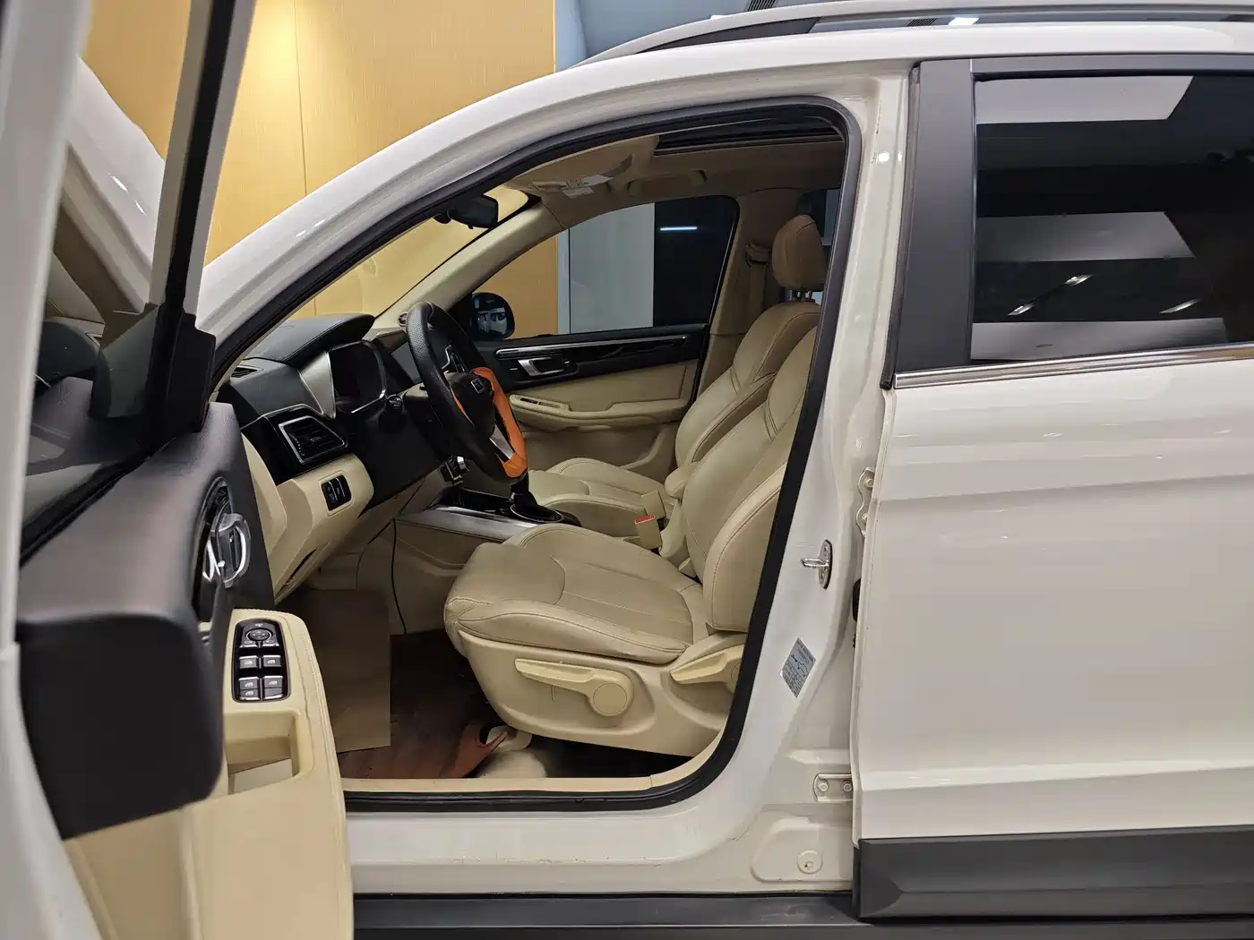 Zotye Damai X5 2016 2017 Upgrade 1.5T CVT Magistrate