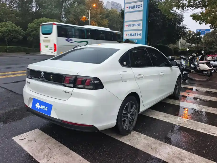 Peugeot 308 2018 2018 1.6L Auto Luxury Edition