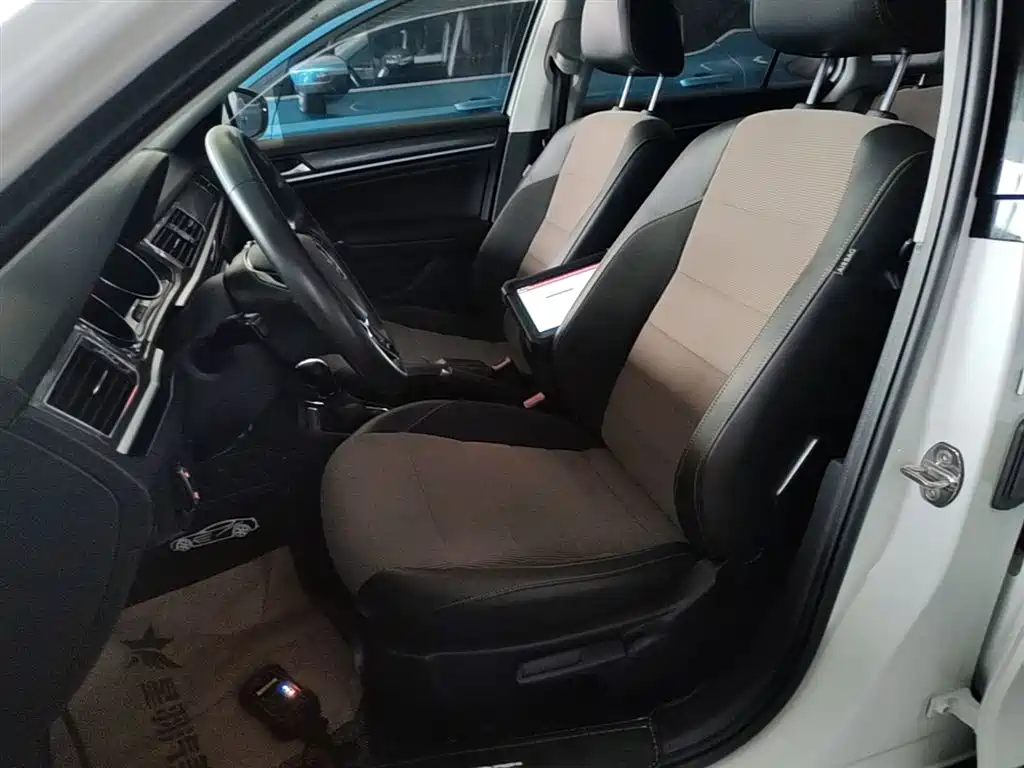 Volkswagen C-TREK 2018 1.5L Automatic Comfort фото 15