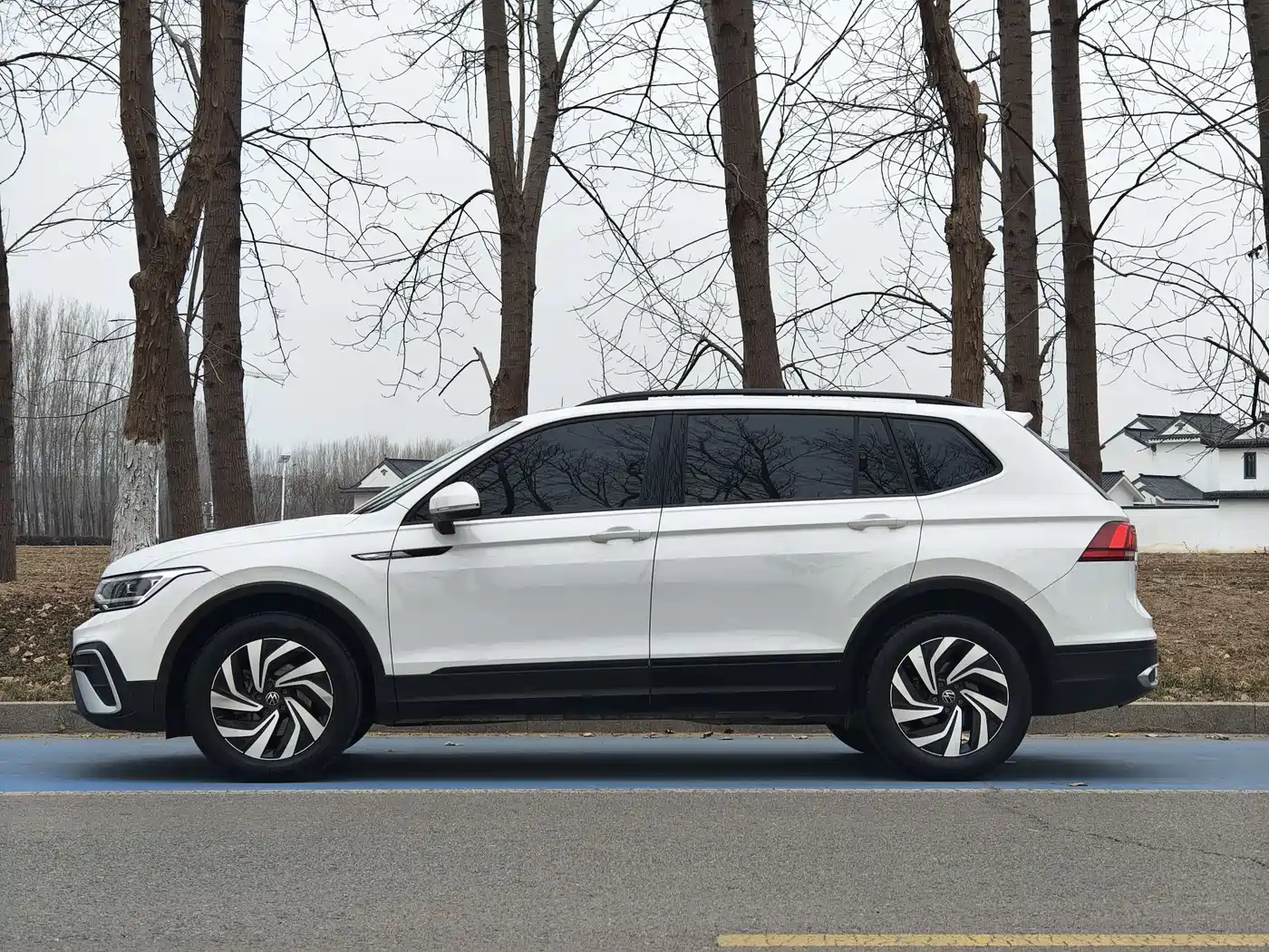 Volkswagen Tiguan L 2022 330TSI Automatic 2WD Comfort Edition фото 8