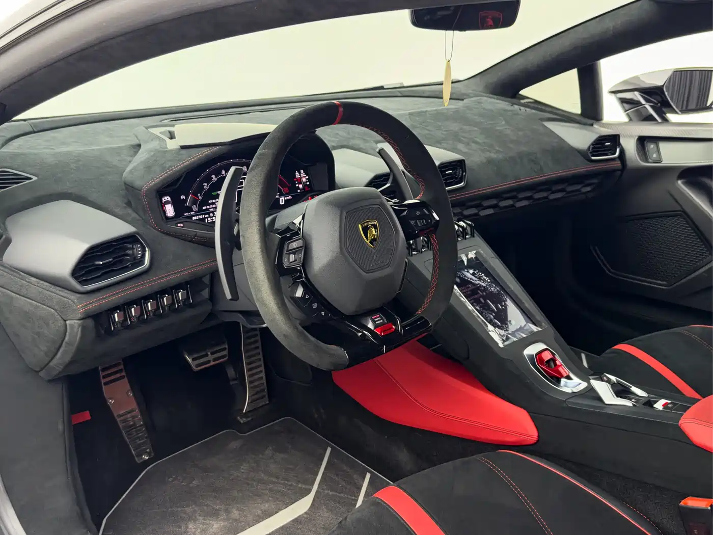 LAMBORGHINI HURACÁN