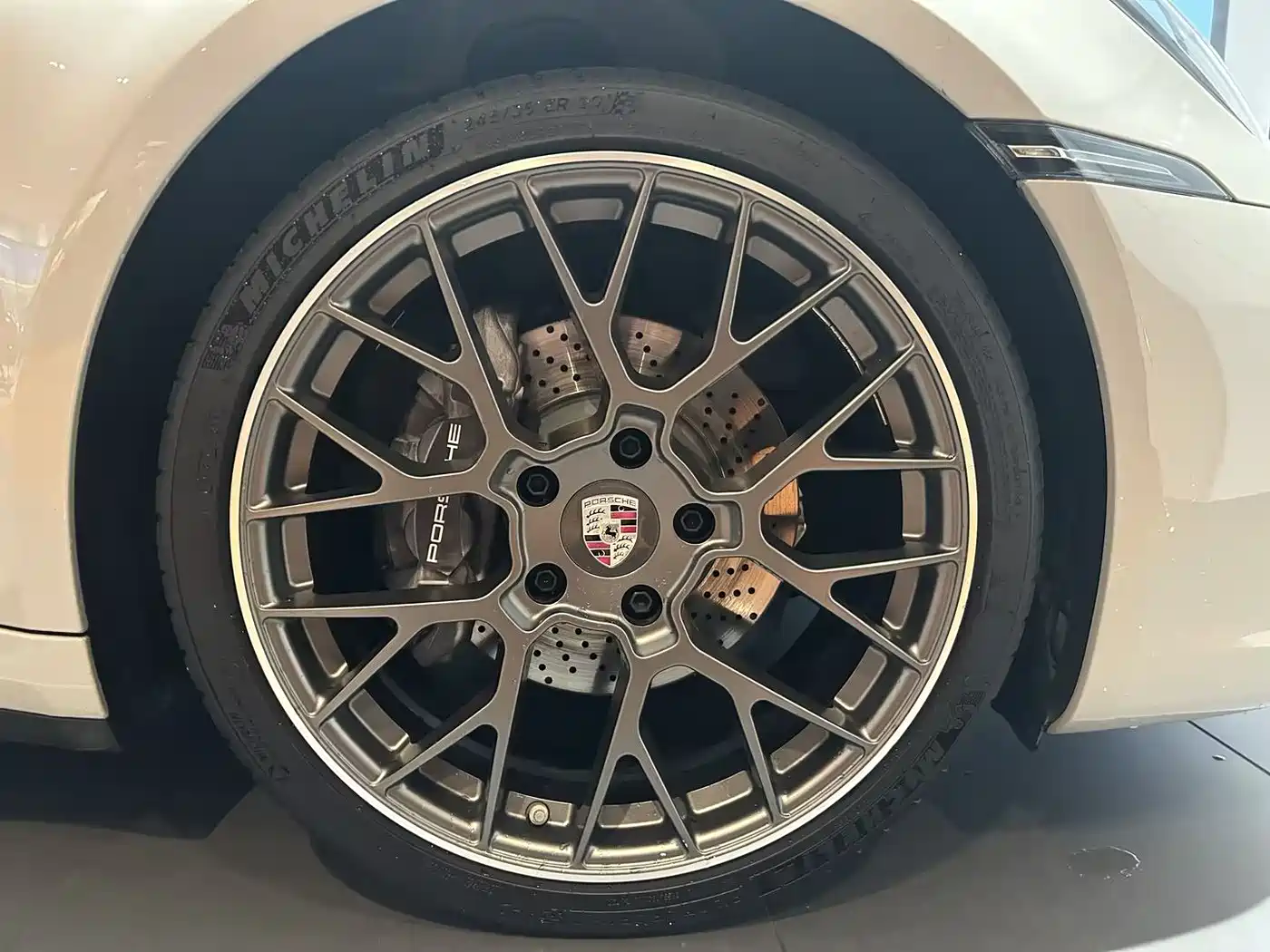 Porsche 911 2023 Carrera 3.0T фото 12