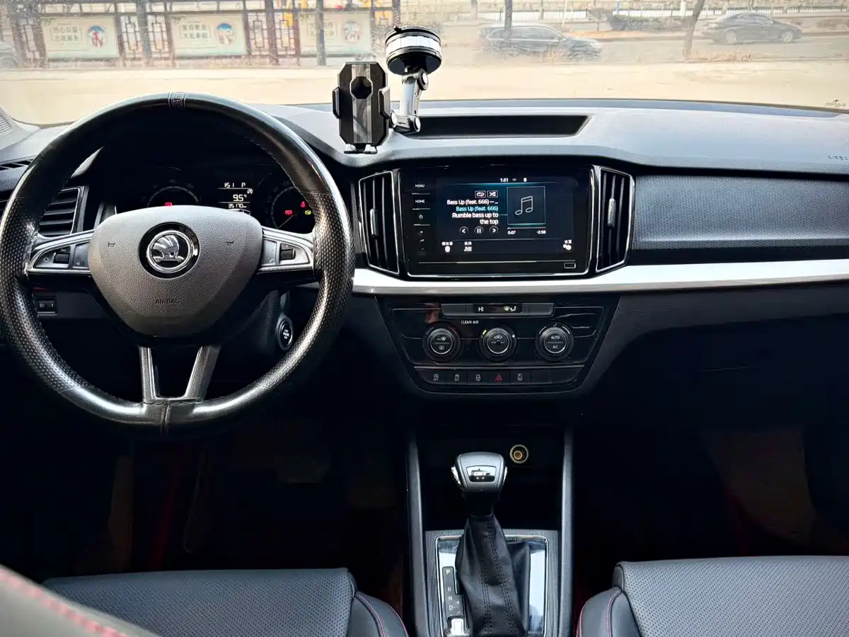Škoda Kamiq 2023 GT 1.5L Auto Ultimate Edition фото 22