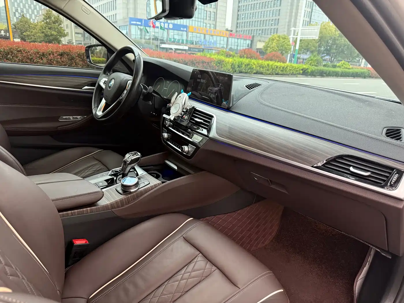 BMW 5 SERIES NEW ENERGY