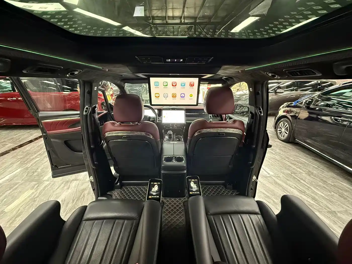 GAC Trumpchi Trumpchi M8 2023 Model Master Series Hybrid Royal Edition фото 6