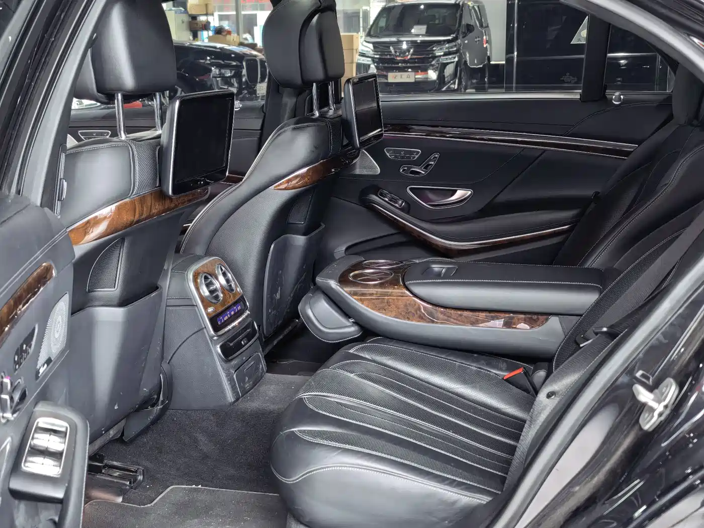 Mercedes-Benz S-Class AMG 2016 AMG S 63 L 4MATIC фото 4