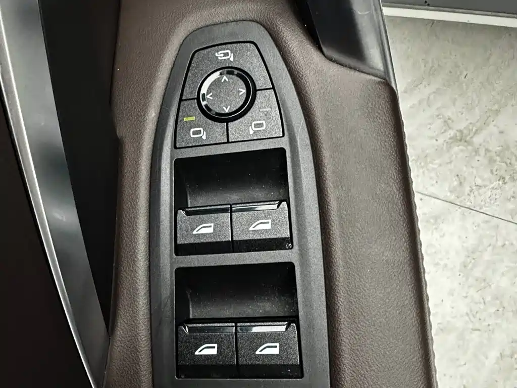 BMW X1 2023 sDrive20Li X Design Package фото 16