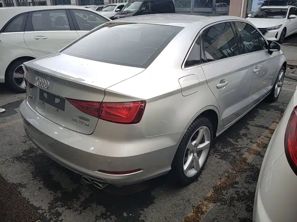 Photo 7 - Audi A3