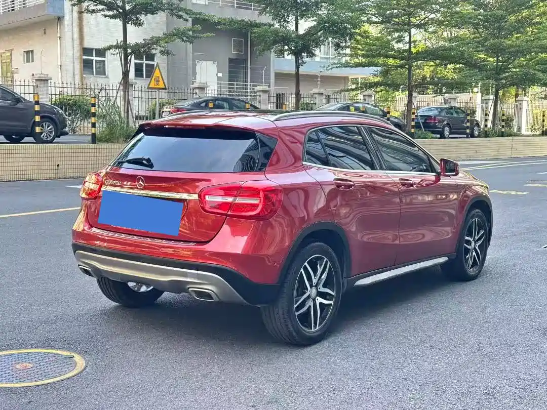 Mercedes-Benz GLA 2015 2015 GLA 200 Fashion