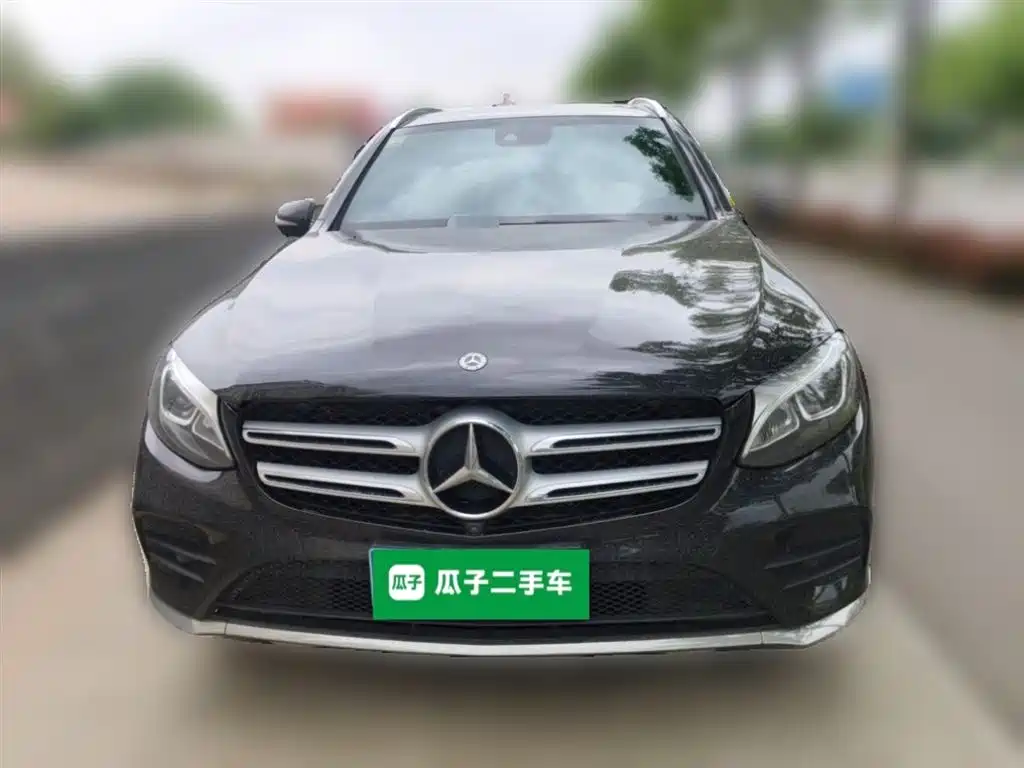 Mercedes-Benz GLC 2018 GLC 260 4MATIC Luxury фото 3