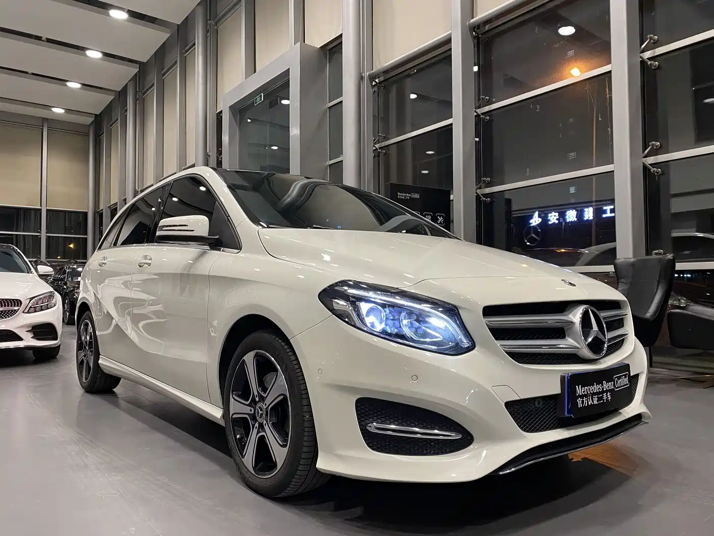 MERCEDES-BENZ CLASS B