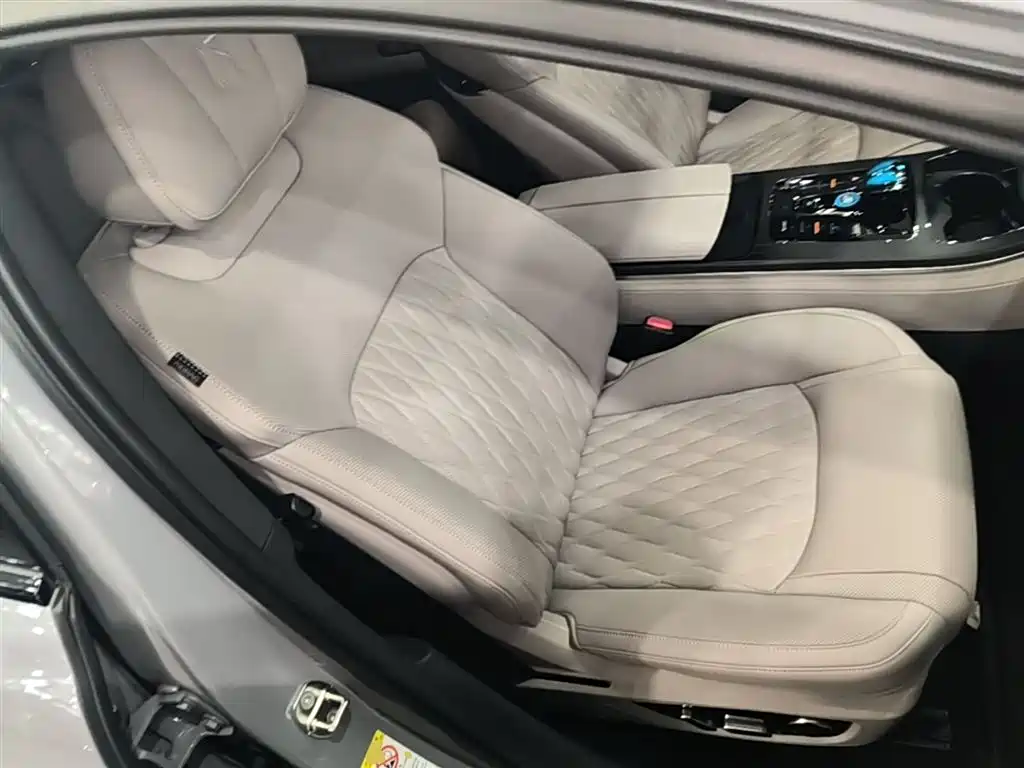BYD Han 2025 DM-i Smart Driving Edition 125KM LiDAR Flagship фото 25