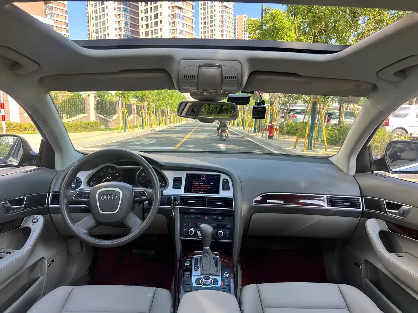 Audi A6L 2011 3.0 TFSI quattro Luxury фото 12