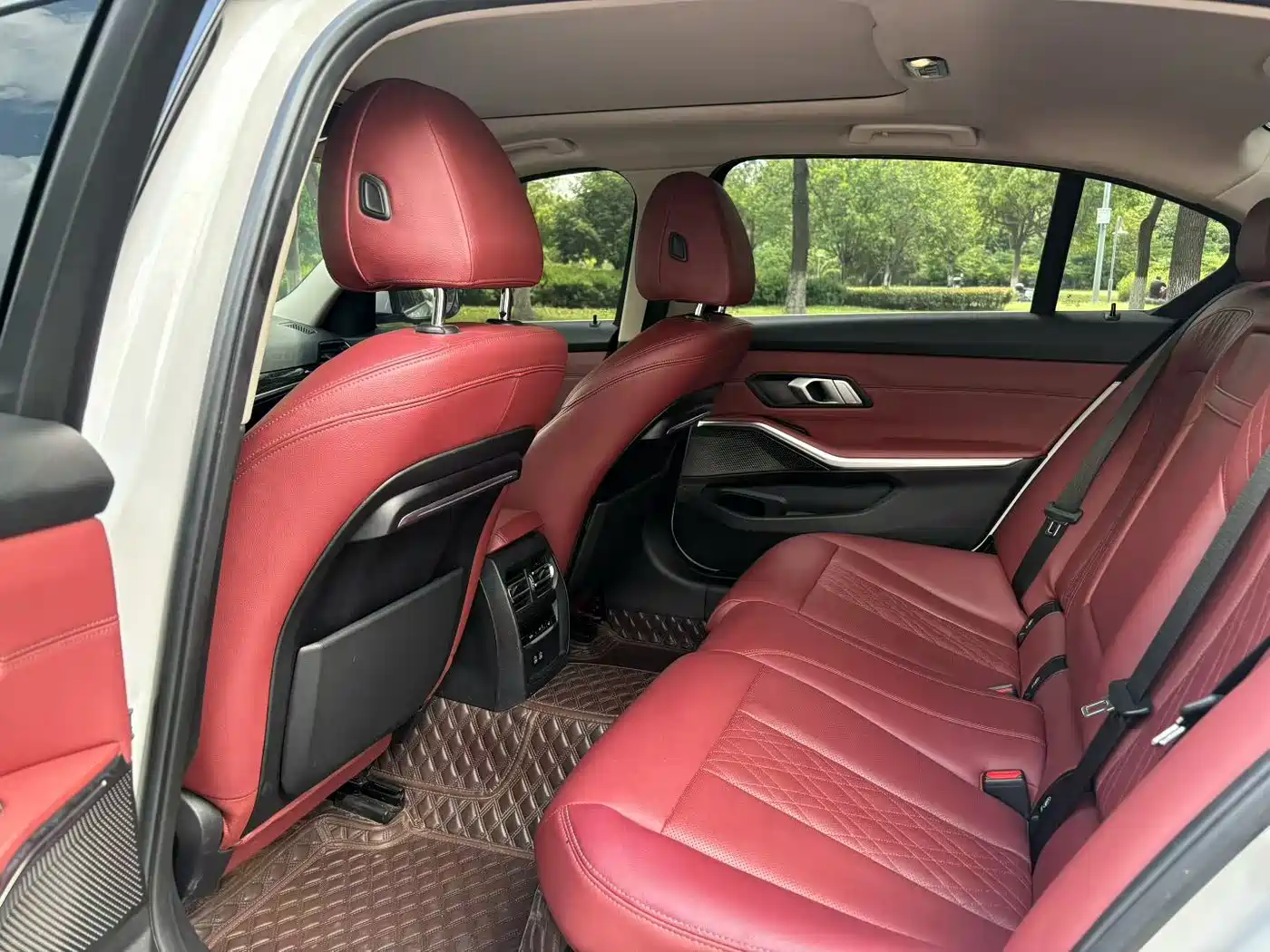 BMW 3 Series 2021 325Li M Sport Package фото 6