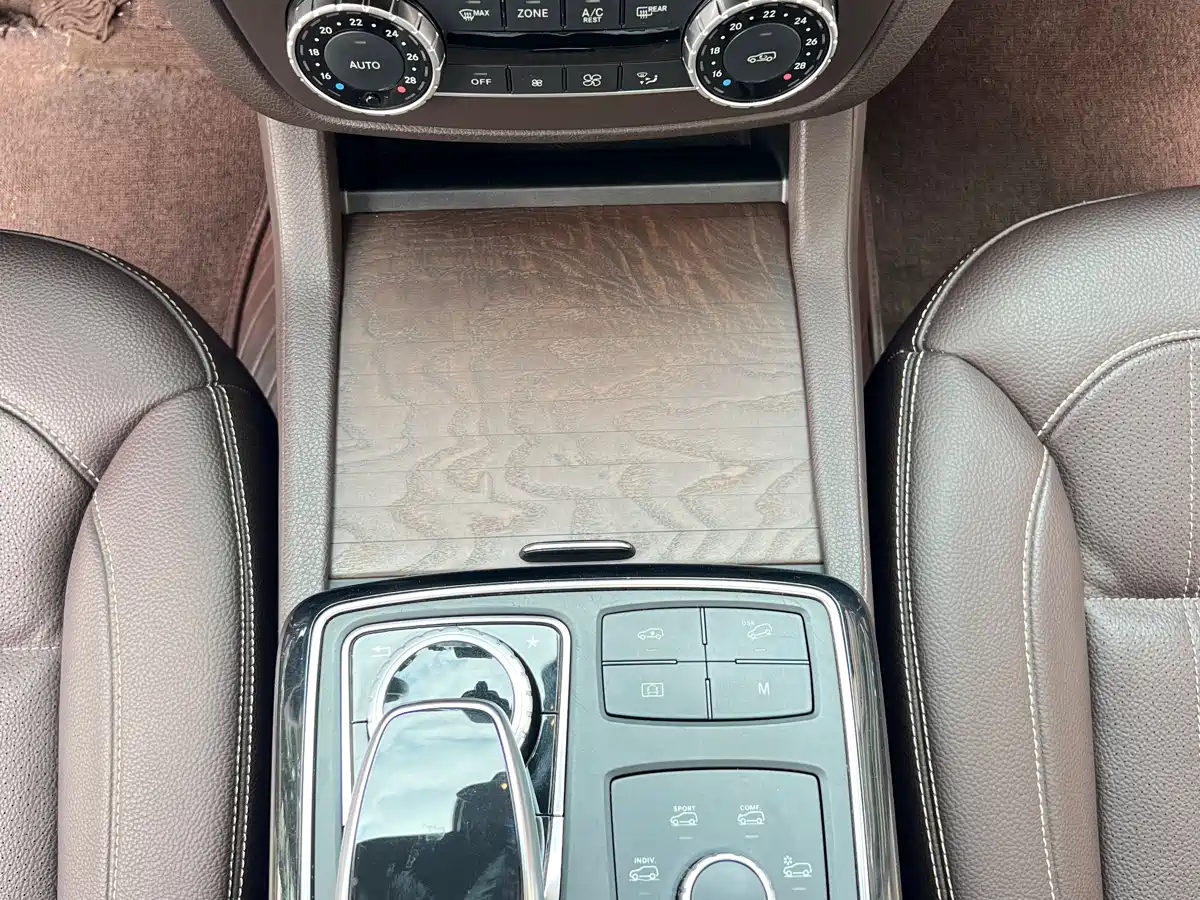 Mercedes-Benz GLE 2015 GLE 400 4MATIC фото 25