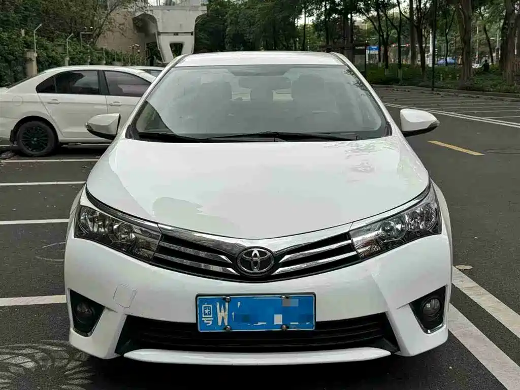 Toyota Corolla 2014 1.6L CVT GL фото 3