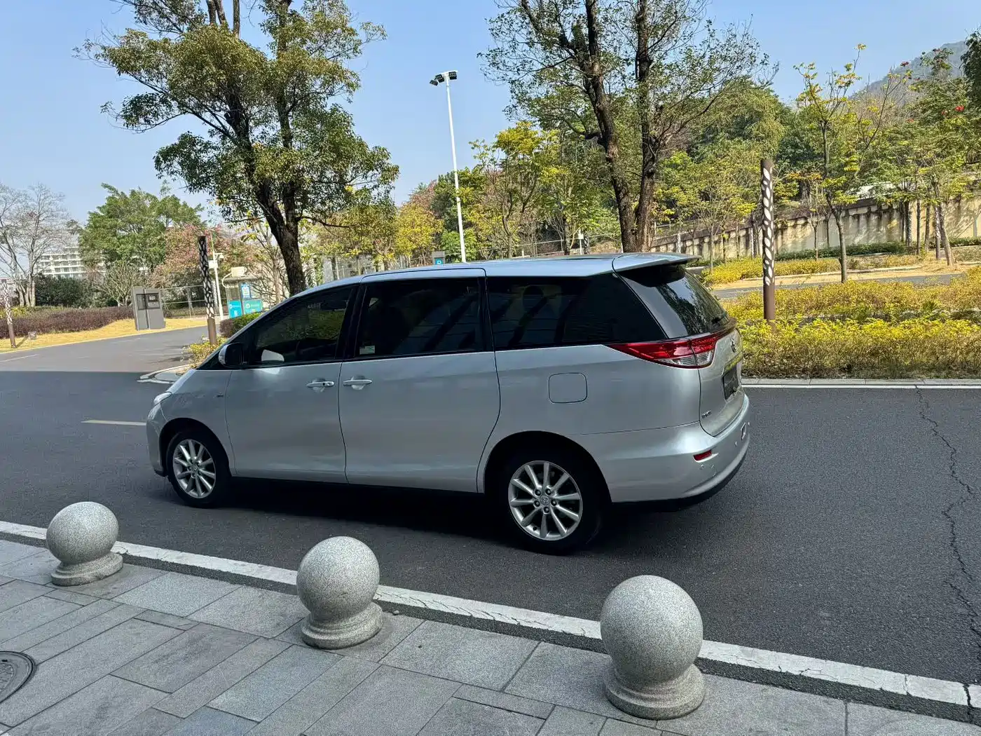 Toyota Previa 2007 3.5L 7-Seater Luxury фото 4