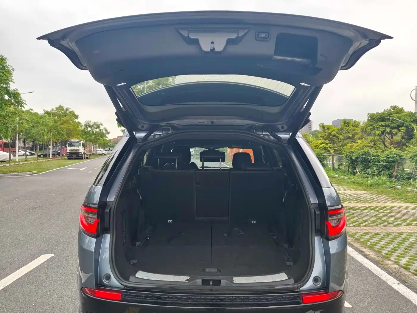 Land Rover Discovery Sport 2020 249PS R-Dynamic Performance Tech 7-seater фото 12
