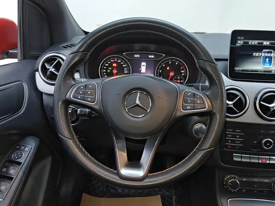 Photo 15 - Mercedes-Benz B-Class