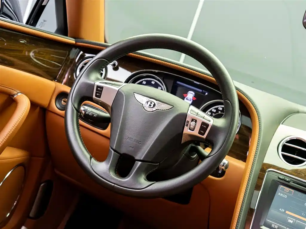 Bentley Flying Spur 2017 4.0T V8 Standard Edition фото 15