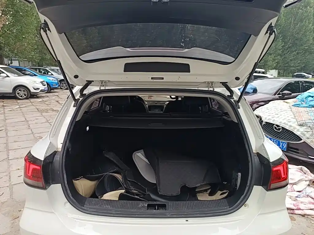 Roewe Ei5 2019 2019 Model Smart Connect Flagship Edition