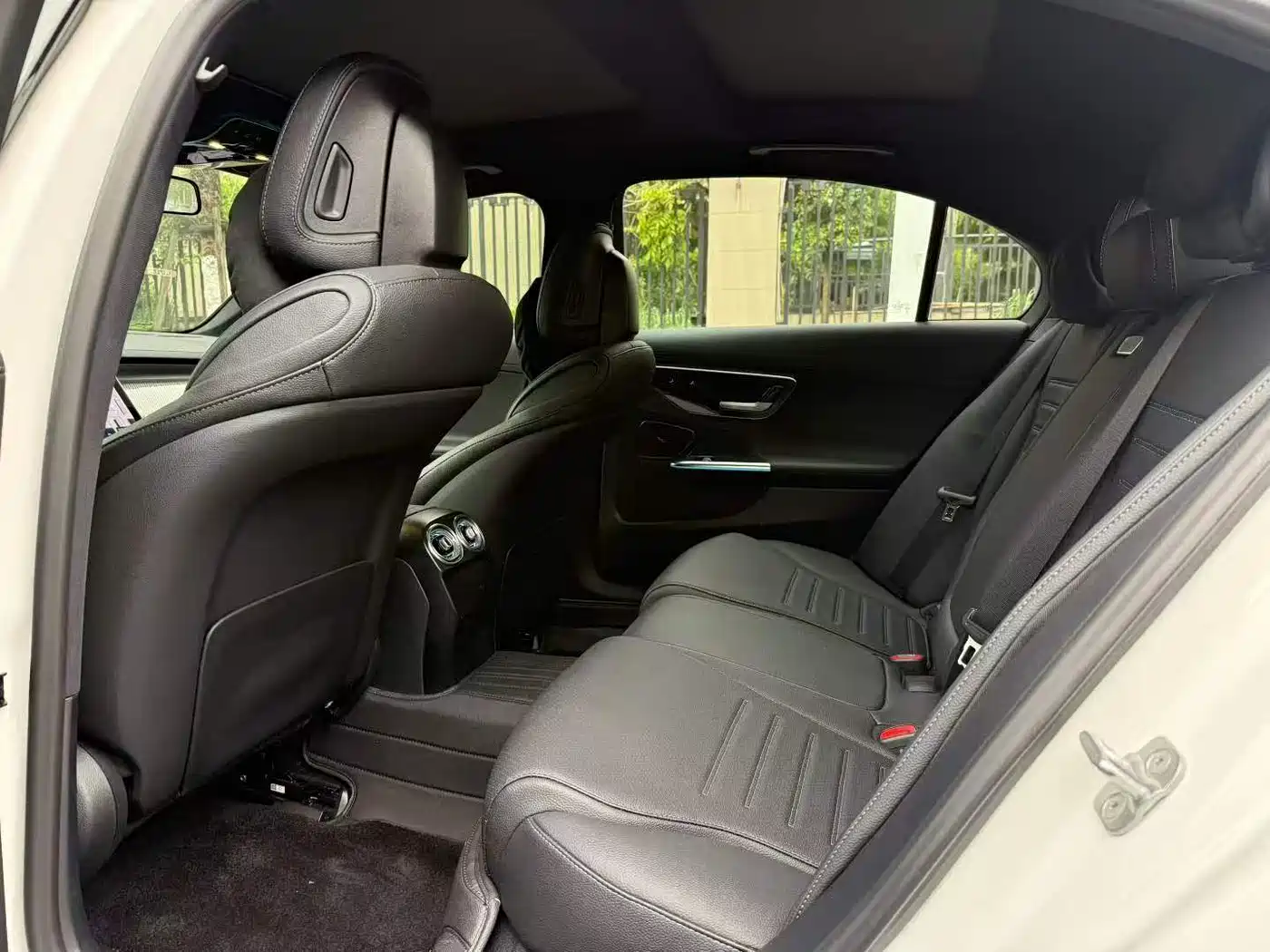 Mercedes-Benz C-Class 2024 Facelift C 260 L Sport фото 6