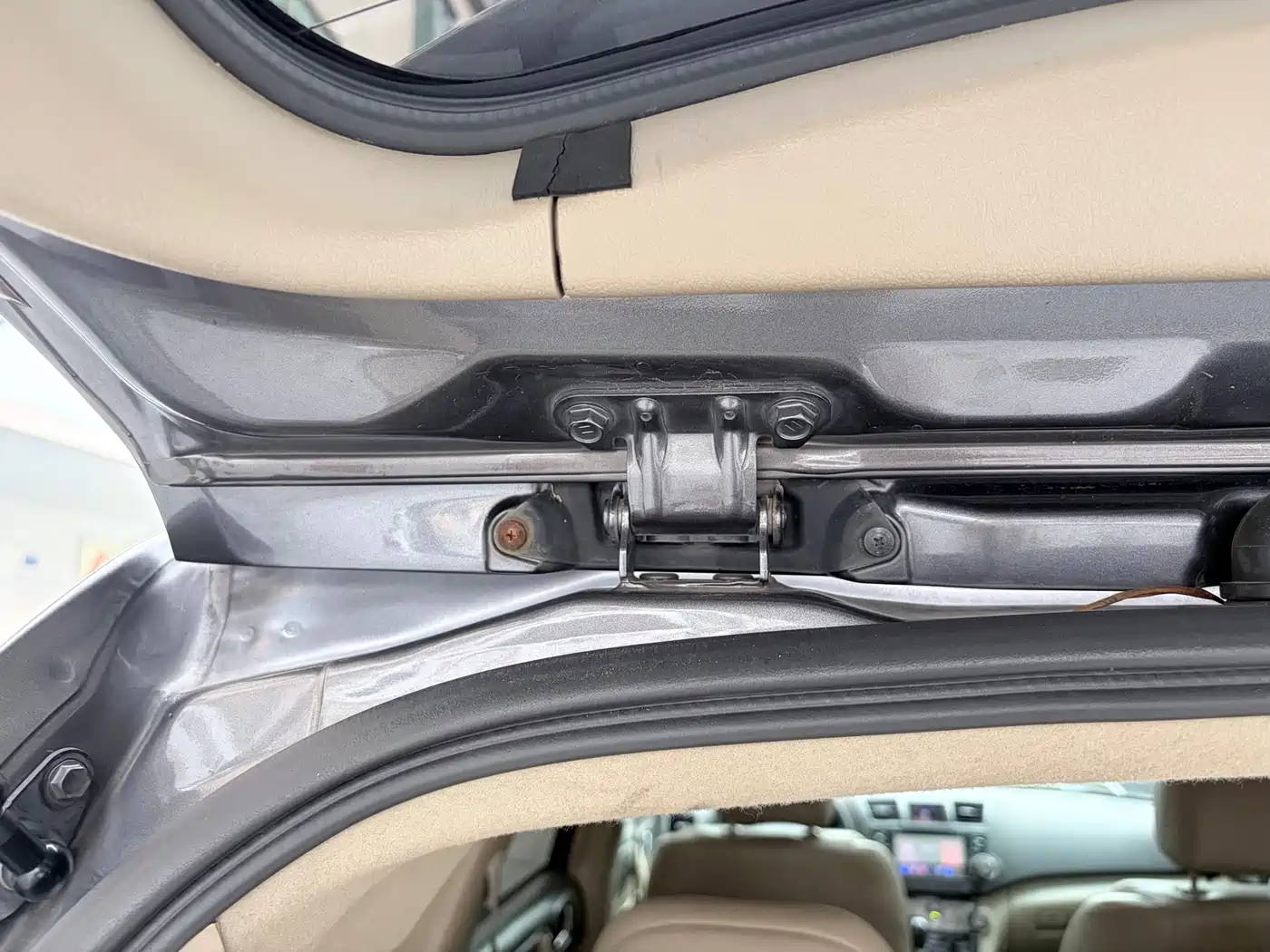 Toyota Highlander 2009 2.7L 2WD 7-seater Luxury Edition фото 19