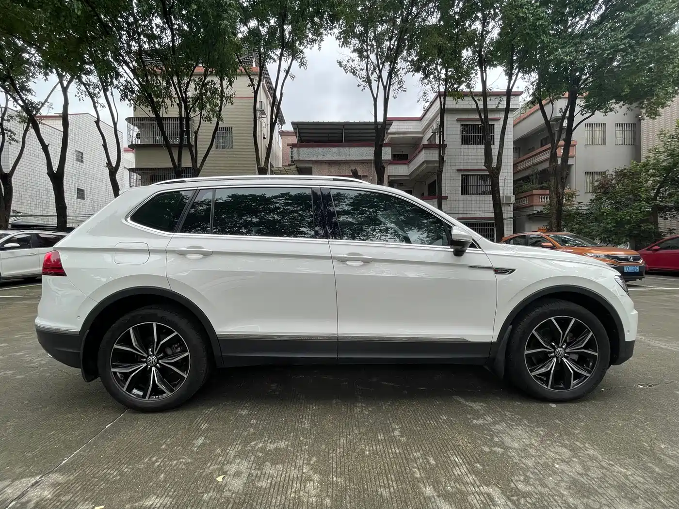 Volkswagen Tiguan L 2017 380TSI Automatic 4WD Ultimate Flagship Edition фото 4