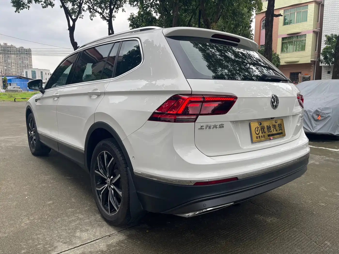 Volkswagen Tiguan L 2017 380TSI Automatic 4WD Ultimate Flagship Edition фото 7