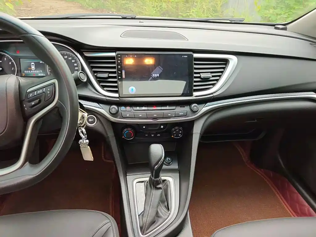 Фото 13 - Buick Excelle