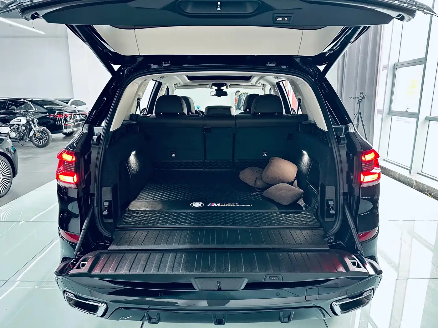 BMW X5 2022 Facelift xDrive 30Li Premium M Sport Package фото 28