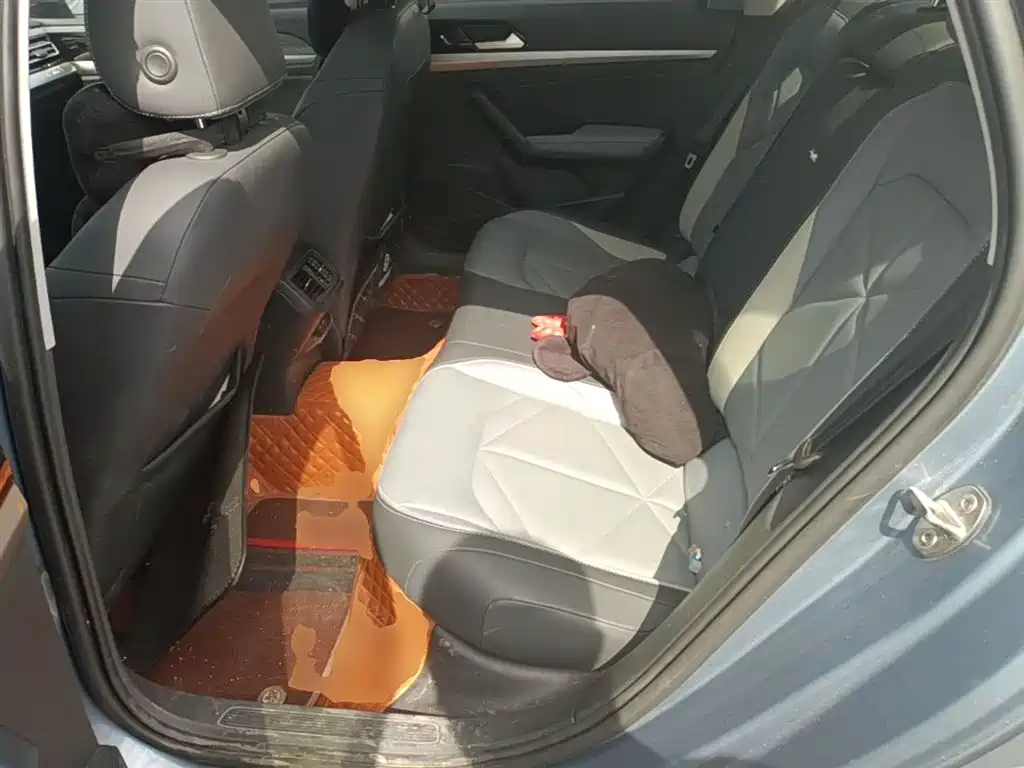 Volkswagen Lavida 2023 Model 280TSI DSG Eternal Edition фото 17