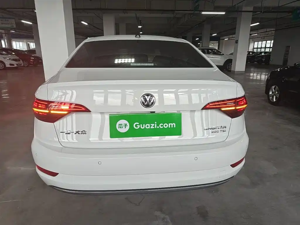 Volkswagen Sagitar 2022 280TSI DSG Surpassing Edition фото 6