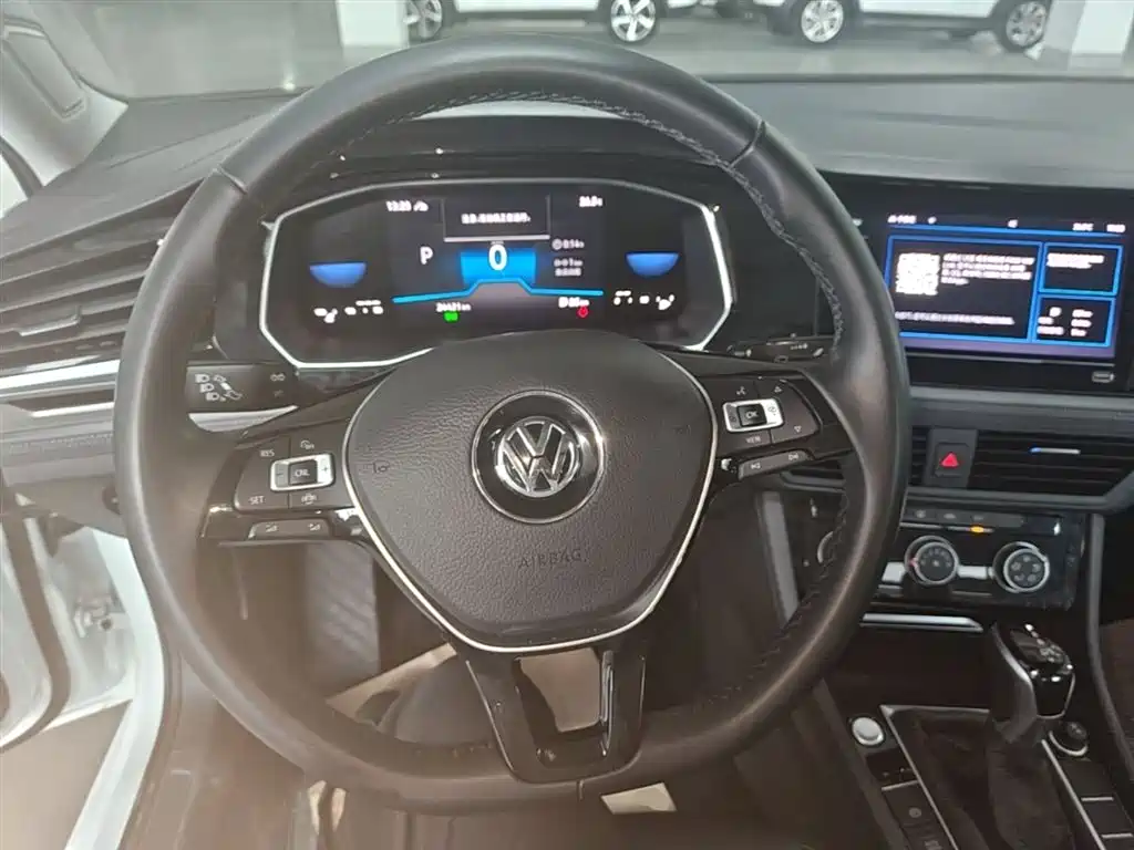 Volkswagen Sagitar 2022 280TSI DSG Surpassing Edition фото 11