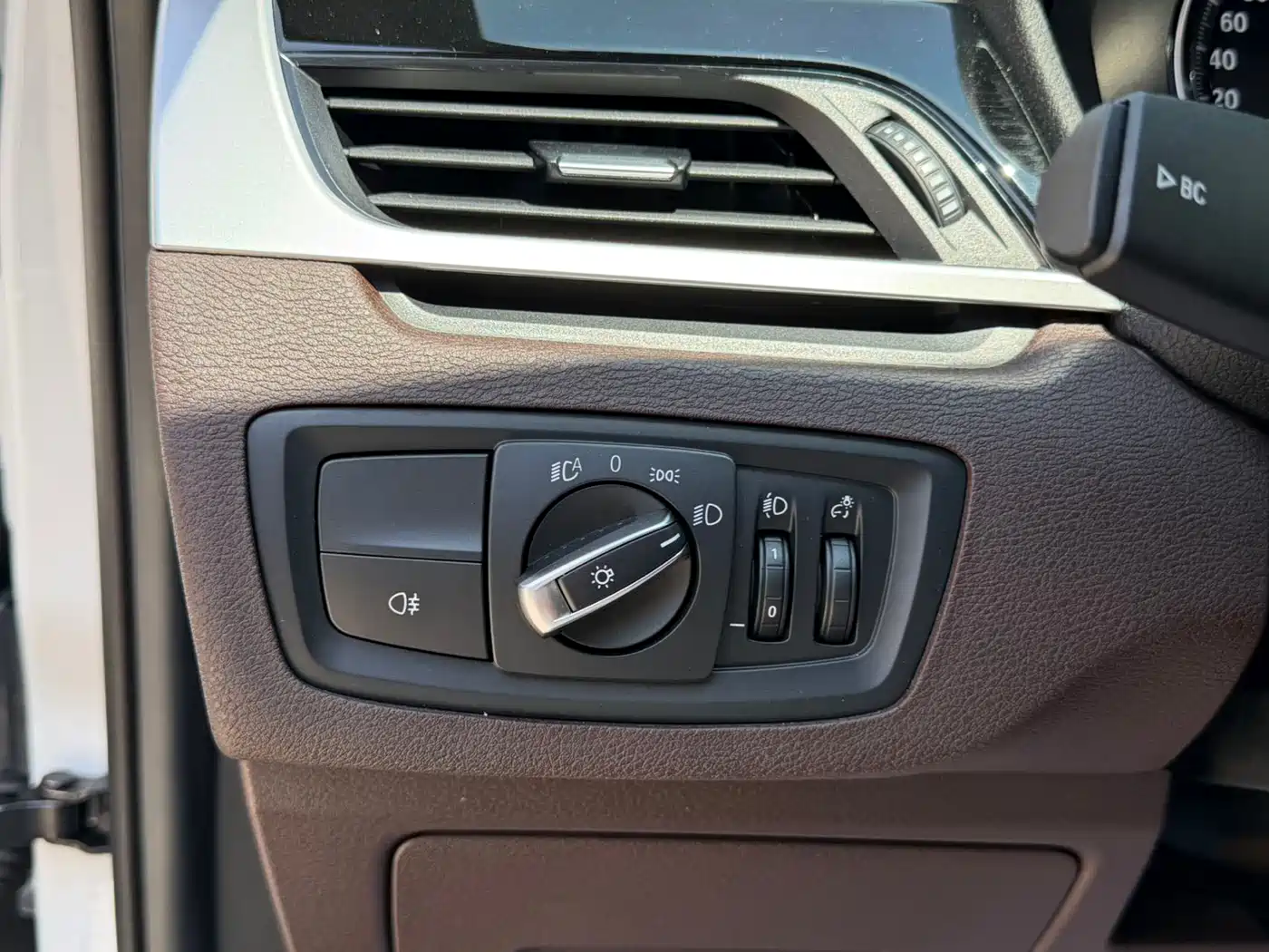 BMW X1 2022 sDrive20Li Fashion фото 20