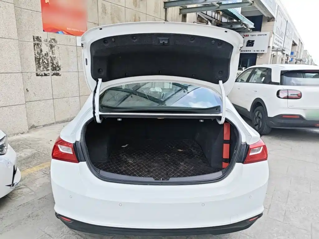 Chevrolet Malibu XL 2018 2017 1.5T Auto Sport Edition