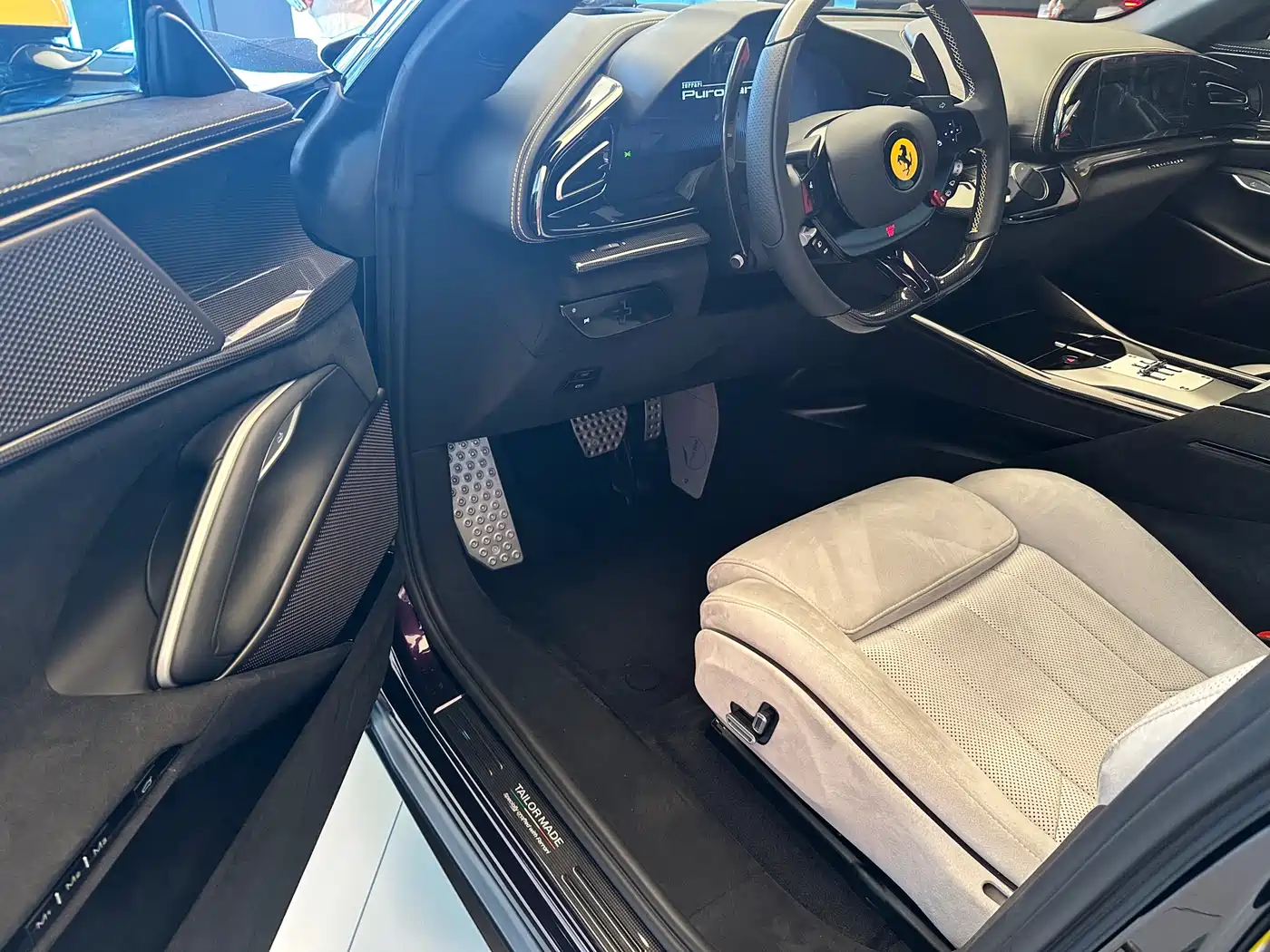 Ferrari Purosangue 2023 6.5L V12 фото 4