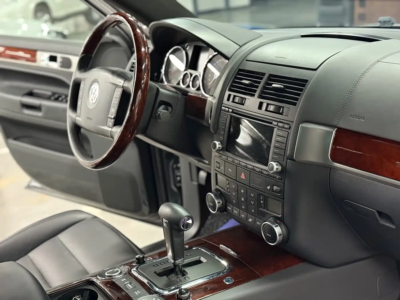 Volkswagen Touareg фото 15