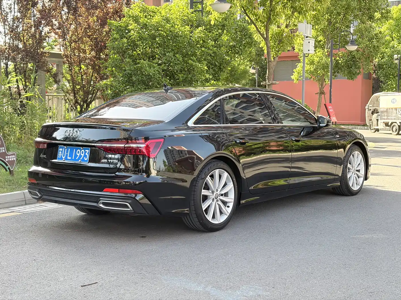 Audi A6L 2021 45 TFSI Exclusive Sport фото 15