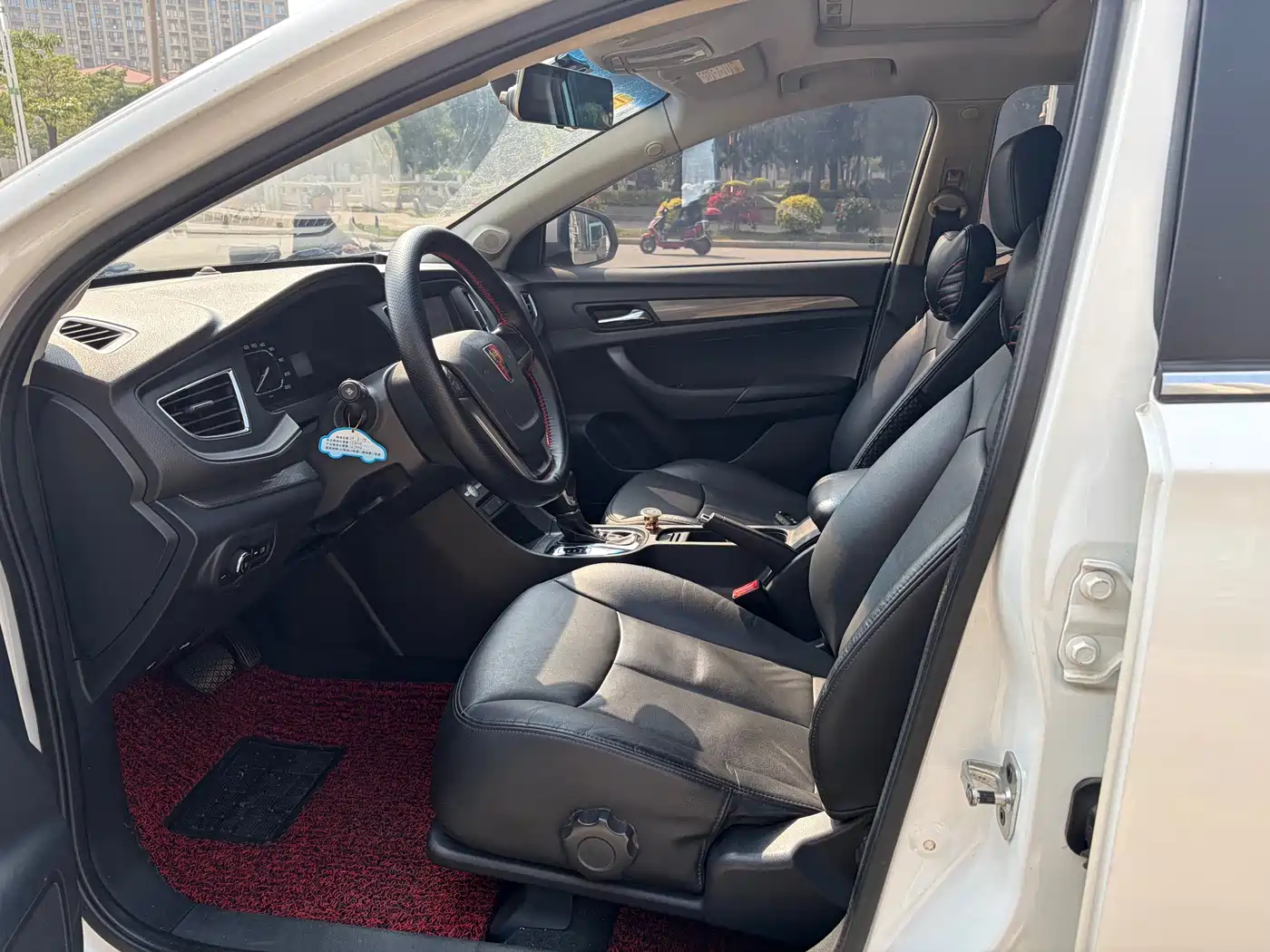 Roewe 360 2017 2017 1.5L Auto Luxury Edition