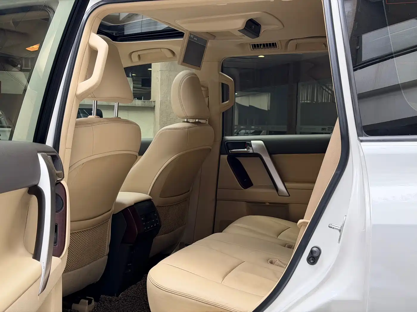 Toyota Prado 2014 4.0L Automatic TX-L NAVI фото 8