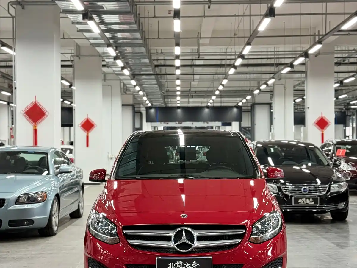 Mercedes-Benz B-Class 2017 B 200 Dynamic фото 2