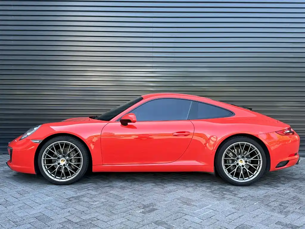 Фото 5 - Porsche 911